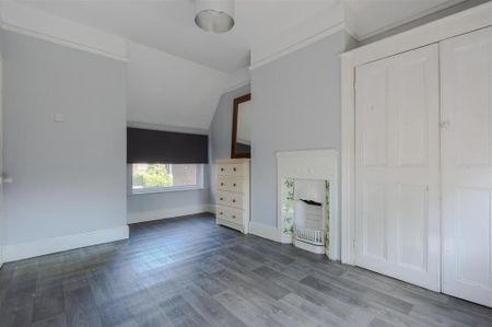 4 bedroom semi-detached house to rent - Photo 5