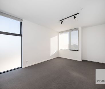 Stylish & Convenient Living in Prime Location - Photo 6