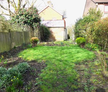 2 bedroom semi-detached house to rent - Photo 4