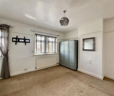 2 bedroom end of terrace house to rent - Photo 6