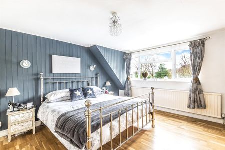 4 bedroom detached house to rent - Photo 4