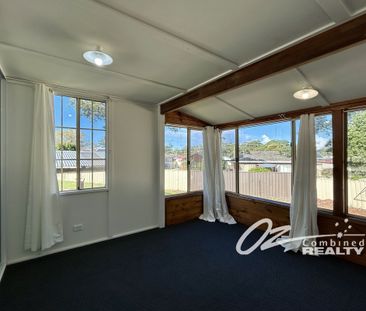 Four Bedrooms on Large Block - Photo 3