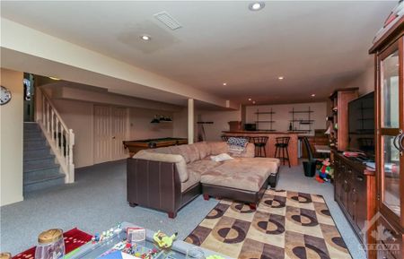 For Lease - 39 HUNTINGS END Avenue, Kanata, Ontario - Photo 5