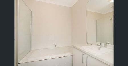 Family living in Mernda - Photo 3