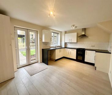 3 Bedroom End Terrace To Let - Photo 3