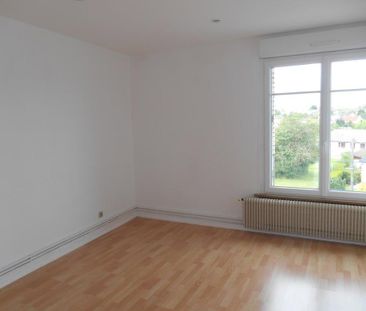 Location Appartement 4 pièces 84m² - Photo 2