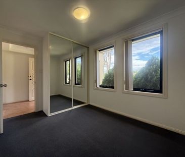 SPACIOUS FOUR BEDROOM FAMILY HOME !!! - Photo 1