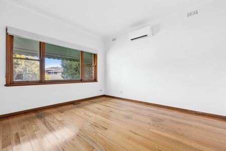 Solid Gem in Prized McKinnon Secondary School Zone - Photo 2