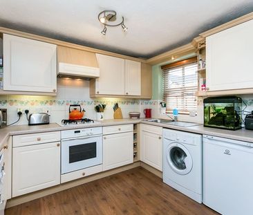 2 bedroom terraced to rent - Photo 5