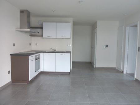 Location Appartement SAINT-LOUIS-LA-CHAUSSEE 706 € CC - Photo 3