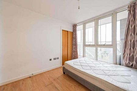 Eastern Quay Apartments, Royal Docks, E16 - Photo 4