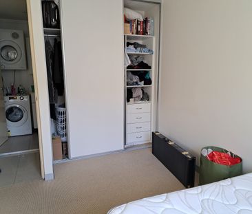 Redfern - Photo 4