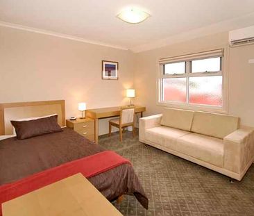 Room 9 (Non Ensuite) - Photo 5