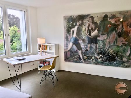 STILVOLLES 4.5 ZI. APARTMENT MITTEN IN DER STADT / STYLISH 4.5 ROOM APARTMENT IN THE MIDDLE OF CITY - Photo 2