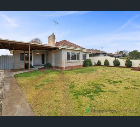 21 Macintosh Street, Shepparton, Vic 3630 - Photo 3