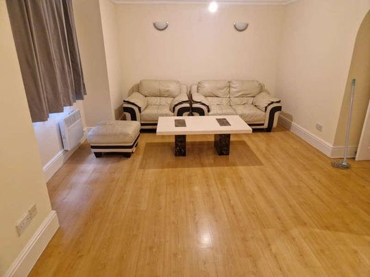 Kinghill Road, SN1 - Photo 1