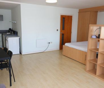 Studio to rent - Photo 4