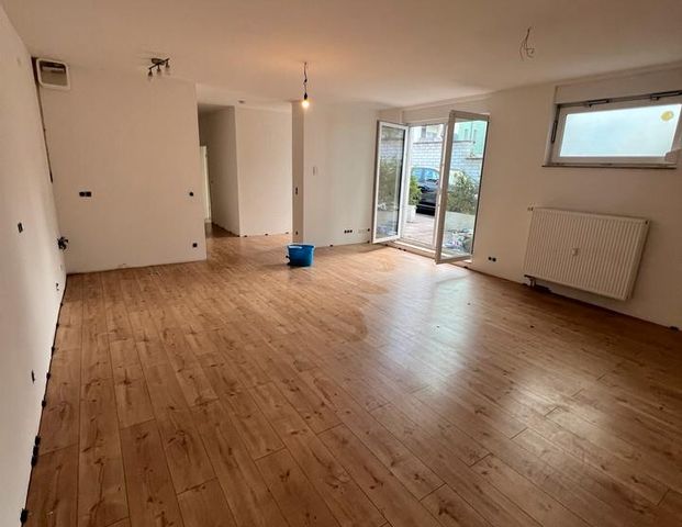 Schöne 4-Zimmerwohnung mit Terrasse im Zentrum von Offenbach - Photo 1