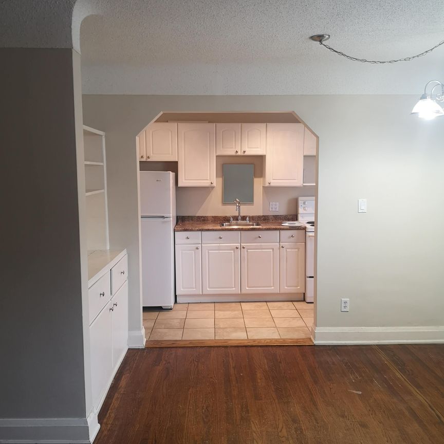 For Lease - 10 Rockwood Place Unit# 8, Hamilton, Ontario - Photo 1