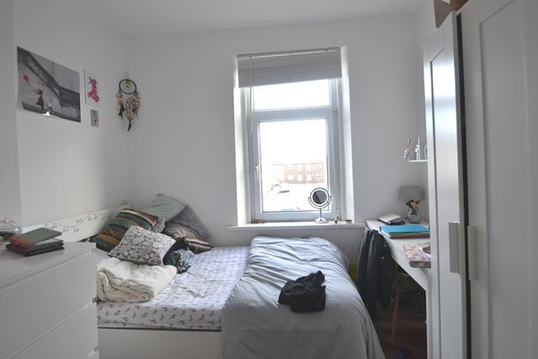 Cathays Terrace, Cathays - Photo 1