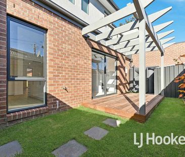 2/45 Highland Avenue, Hampton Park VIC - Photo 5