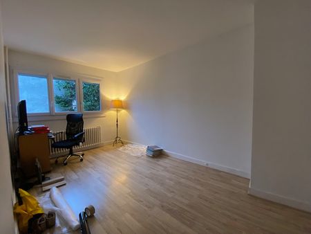 Location Maison 7 pièces 132m² - Photo 3