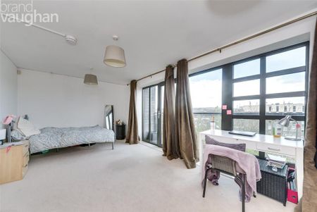 4 bedroom terraced house to rent - Photo 4