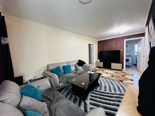 Longley Close, Fulwood, Preston - Photo 1