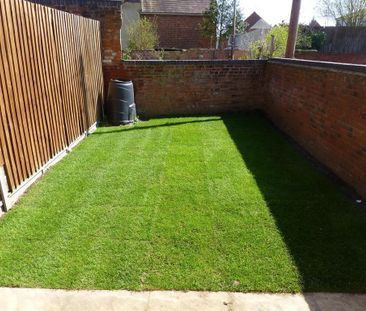 2 bedroom townhouse to rent - Photo 3