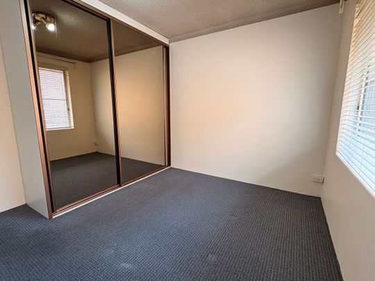 Freshly Painted One Bedroom Unit - Photo 1