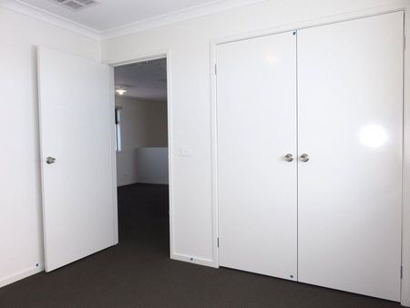 Deluxe & Dazzling Double Storey Delight - Photo 5