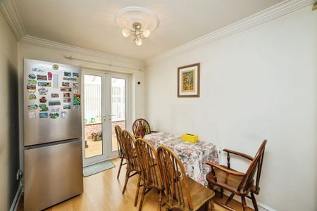 Billingley Drive, Rotherham, Thurnscoe - Photo 2