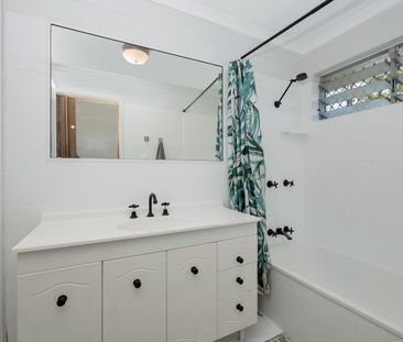 2/179 Albert Street, Cranbrook QLD 4814 - Apartment For Rent | Domain - Photo 3