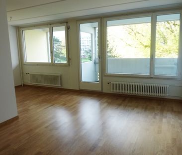 Grosszügige Familienwohnung an zentraler Lage - Photo 4