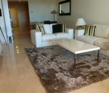 2 room luxury Apartment for rent in Benahavís, Andalusia - Photo 1