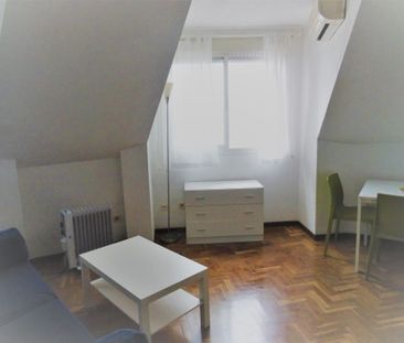 Piso de alquiler en Ronda de la Plazuela, 10b, Casco Antiguo - Photo 5