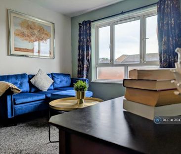 4 bedroom terraced house to rent - Photo 4