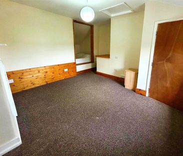 Mount Street, Chapelfields, Coventry, West Midlands, CV5 - Photo 6