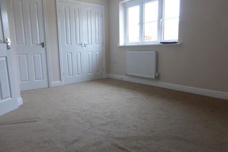 Shipton Grove - Photo 2