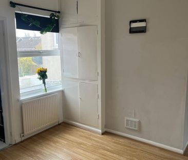 2 Bed Terraced House, Chesterfield St, NG4 - Photo 5