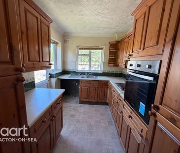 2 bedroom semi-detached bungalow to rent - Photo 4