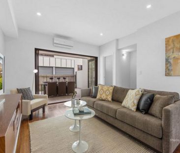 2/34 Taunton Street, Annerley QLD 4103 - Townhouse For Rent | Domain - Photo 5