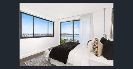 Luxury Residence With Breath-taking Views - Available Furnished - Photo 4