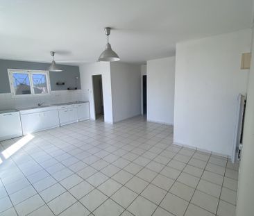 Location Appartement 2 pièces 60m² ST ANDRE DE CUBZAC 33240 - Photo 4