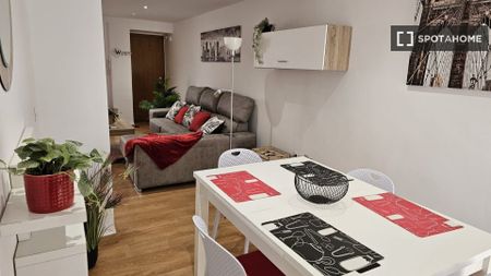 valencia, Valencian Community 46010 - Photo 3