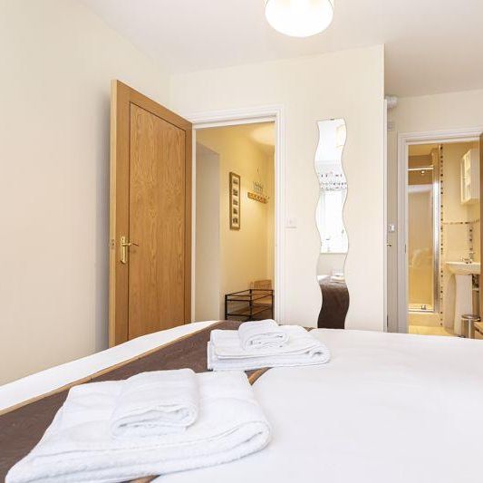 2 bedroom apartment to rent - Photo 1