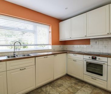 4 bedroom detached house to rent - Photo 6