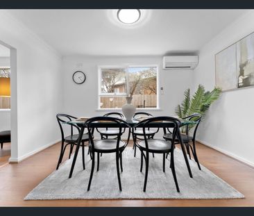 Beachside Family Home with Bay Views *Unfurnished* - Photo 4