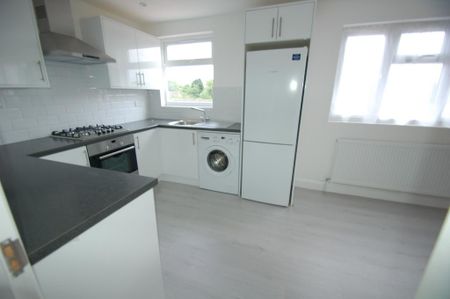 1 bedroom flat to rent - Photo 2