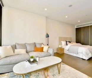 Luxury STUDIO Residence in "The Landmark" - Photo 4